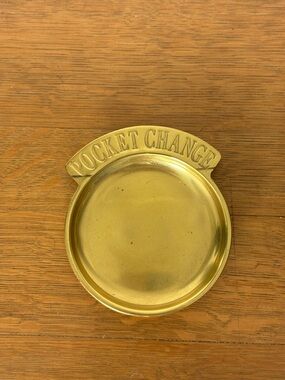 VINTAGE BRASS POCKET CHANGE DISH Gold Tone Catchall Tray Entryway Decor
